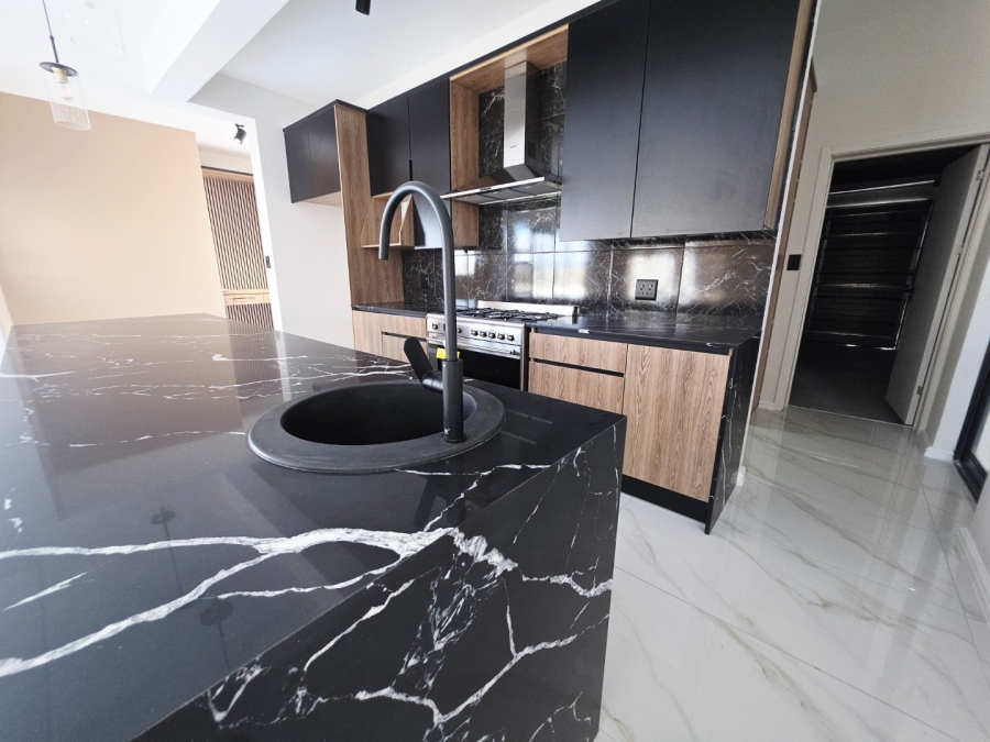 4 Bedroom Property for Sale in Sandown Western Cape